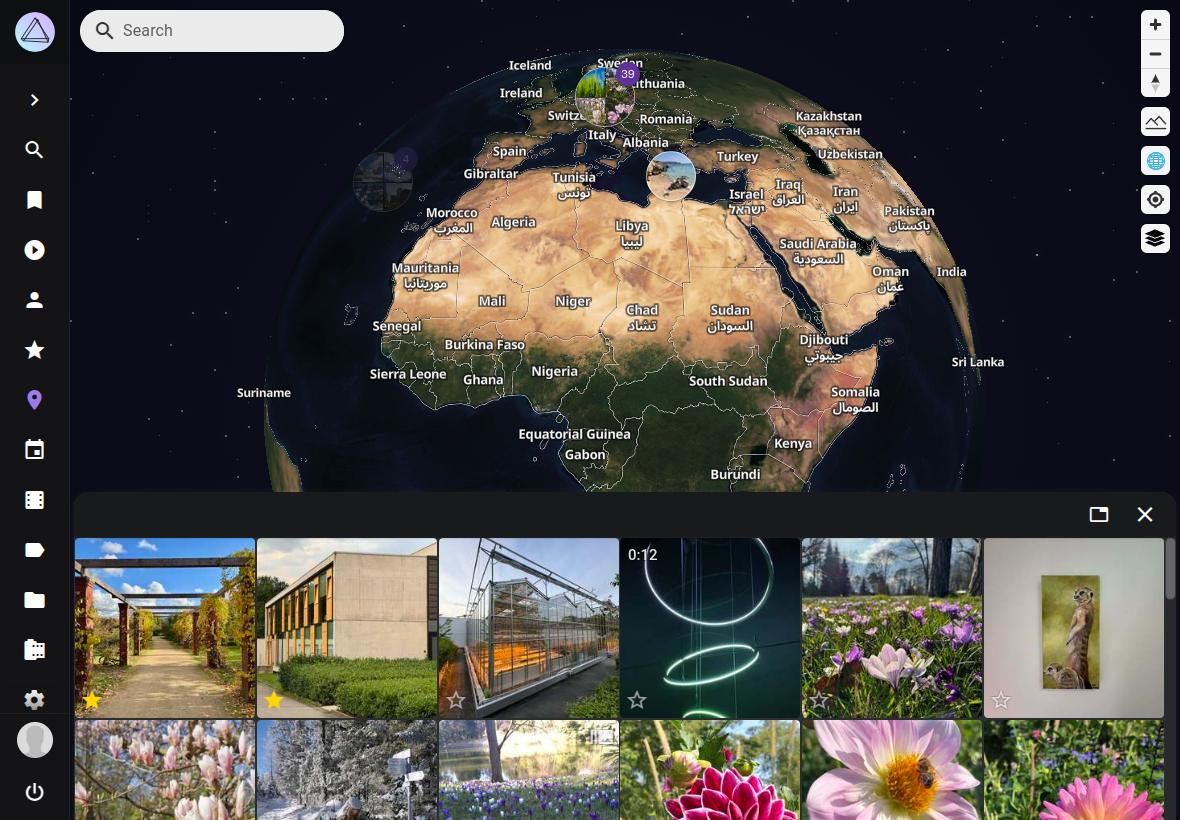 PhotoPrism.app Places View